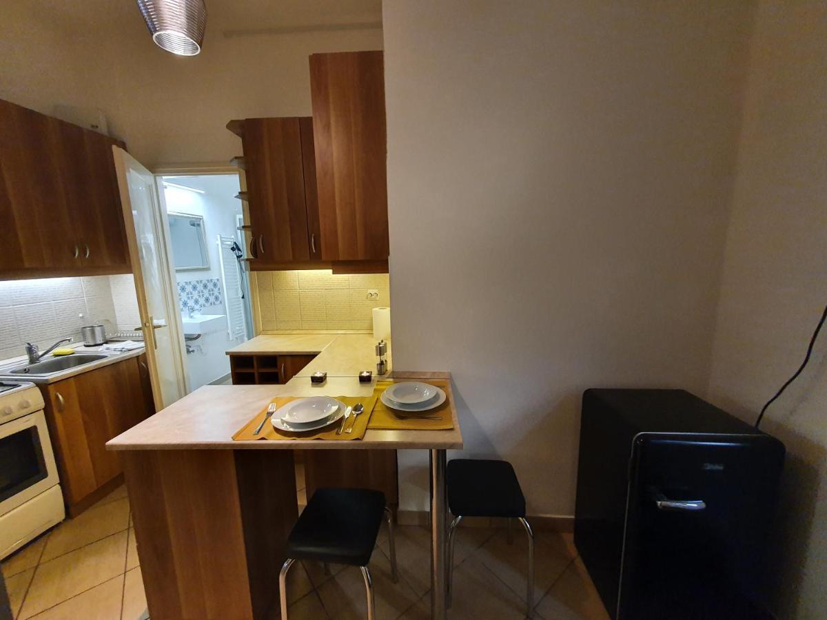 Boesix Apartman Budapeste Exterior foto